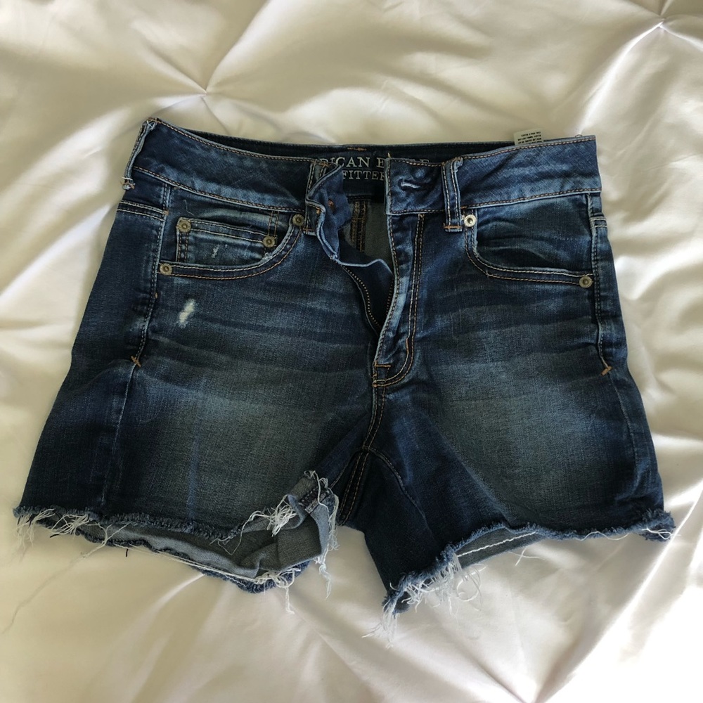 AE Shorts High Rise - Picture 2 of 3